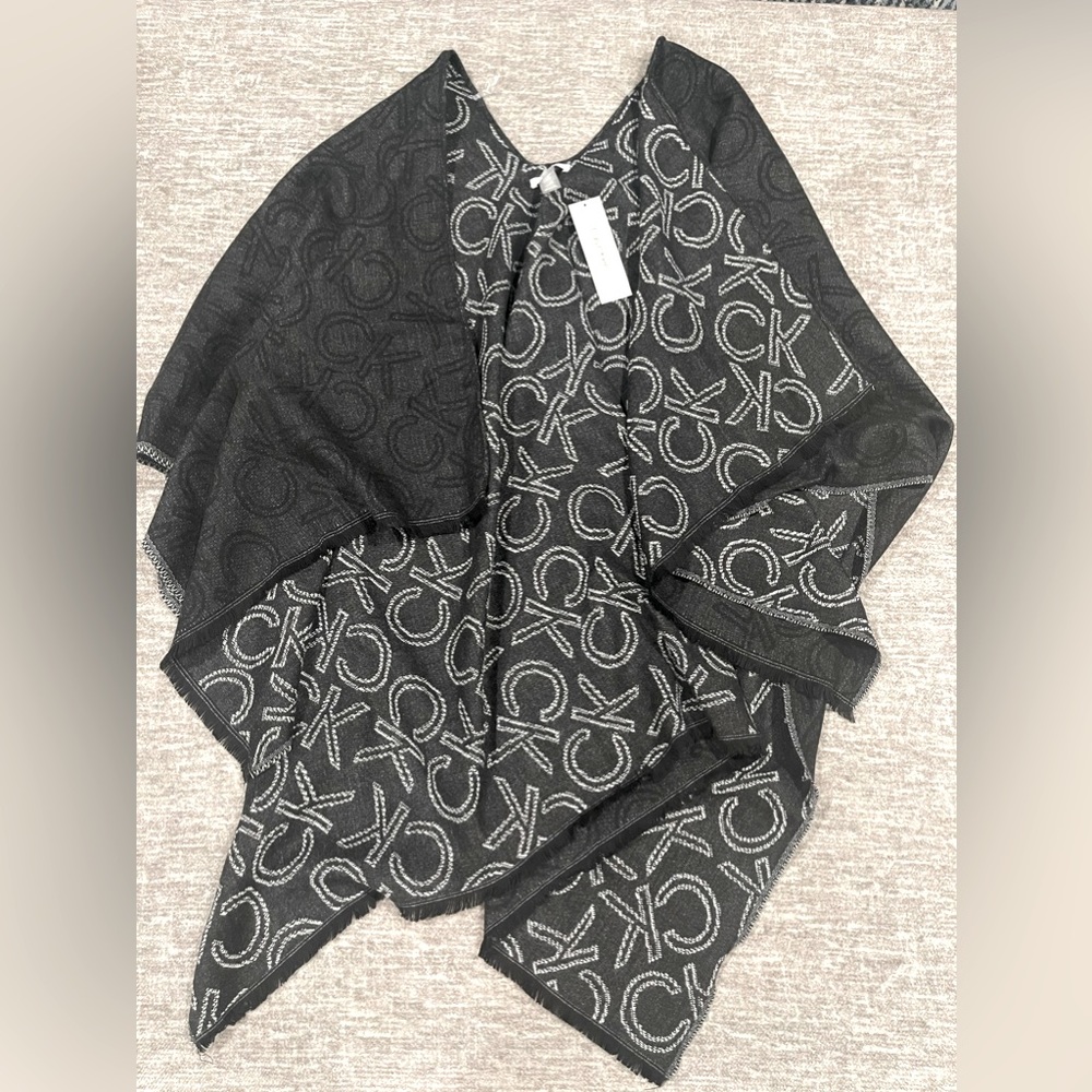 Calvin Klein Scarf 🧣 Poncho for winter (Brand new with tag)